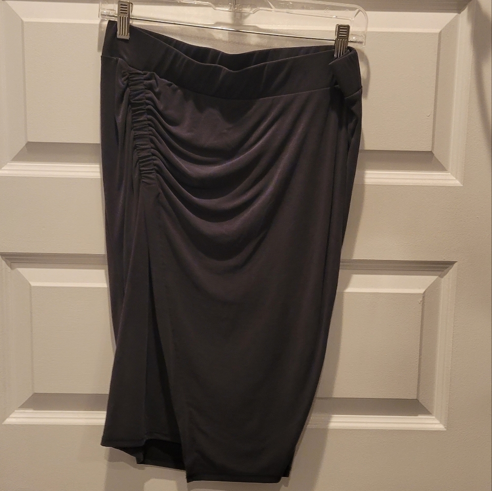 Pea in the pod draped maternity pencil skirt. Dark gray. XS
